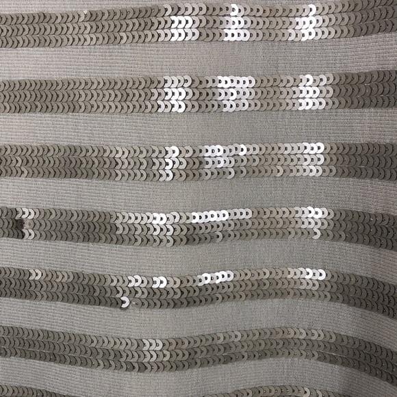 Chico’s top tank with sequin - Picture 2 of 7